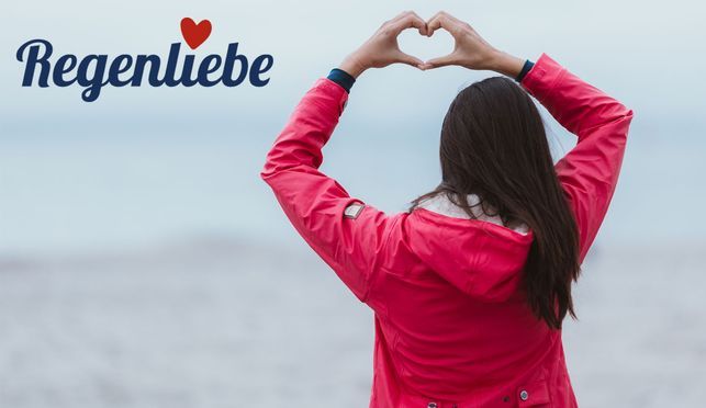 Farbenfroh und funktionell unser eleganter Outdoor Regenmantel leicht und wasserdicht