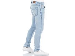 Stilvoll und bequem: RIVCaspar Jeans zum Verlieben!