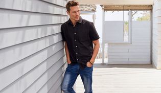 Bequemer Regular Fit Schnitt