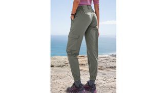 High Waist Passform für eine vorteilhafte Silhouette