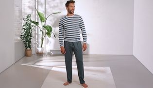 Bequemer Rundhalsausschnitt