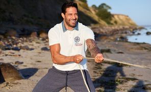 Poloshirts mit kontrastfarbenen Kragen