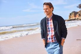 Markanter Reißverschluss in Kontrastfarbe