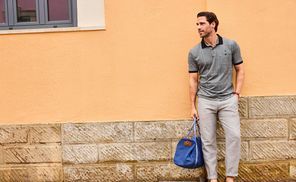 Gürtelschlaufen am Bund & Gesäßtaschen