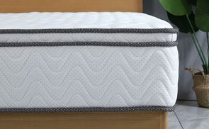 INTEGRIERTER TOPPER: