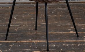 Stabiles Gestell aus pulverbeschichtetem Stahl