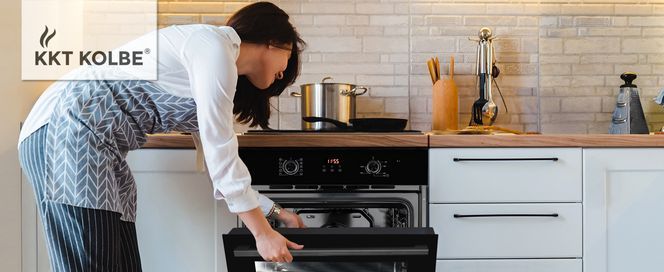 Einbaubackofen im stylischen komplett schwarzen Full Black Look