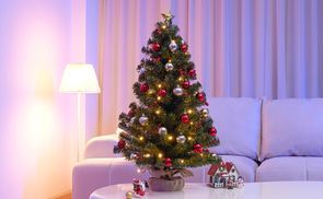 COSTWAY Künstlcher Wehnachtsbaum, 60cm, mt 8 Lchtmod, 50 LEDs, Schnee