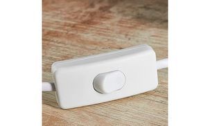 Schalter und Zuleitung in Weiß 