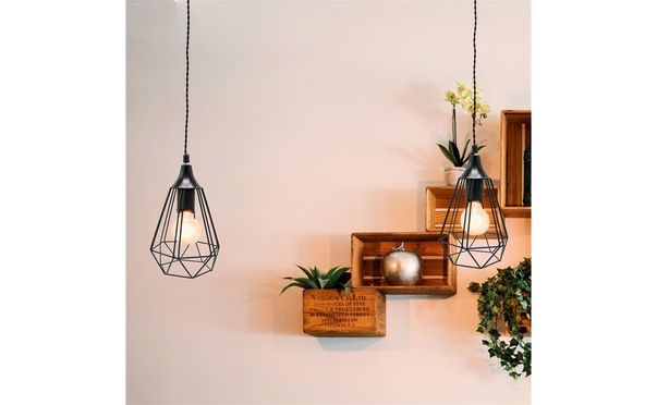 Eine moderne Lampe, perfekt für diejenigen, die besondere Einrichtungsaccessoires lieben!