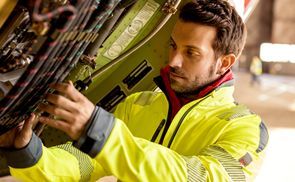 Sicher und stylisch: Warnschutzkleidung für Profis