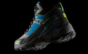 Außenhaut aus Leder und Synthetik