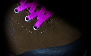 Verstärkte Schuhspitze und Fersenbereich