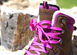Geringes Gewicht von nur 460g (ein Schuh Größe EU 38)