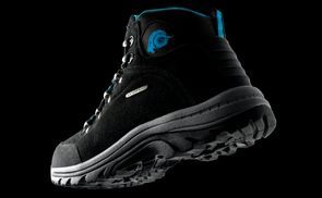 Außenhaut aus Leder und Synthetik