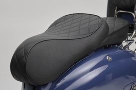 Seat and backrest made of robust fabric with an elegant look