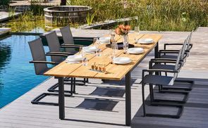 Teak – robustes Gartenmöbelholz 