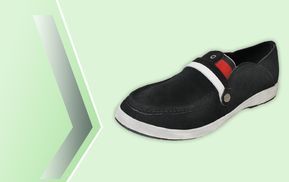 Sneaker mit weißem Riemen, Nieten & langlebiger Naht