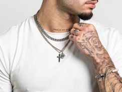 HIGH QUALITY MATERIALIEN