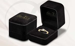 Luxuriöse Ringbox für funkelnde Diamantringe