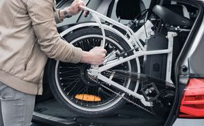 The NEMESIS electric folding bike has a foldable handlebar.