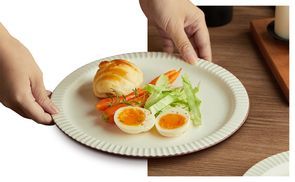 Blates mit stabiler Basis und Stapelbarkeit