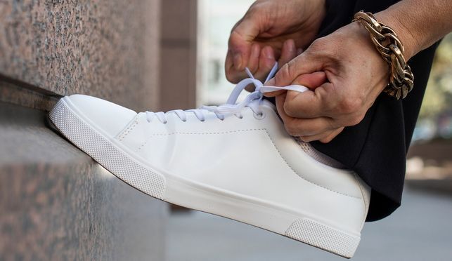 Du möchtest deine langweilige Sneaker verschönern?