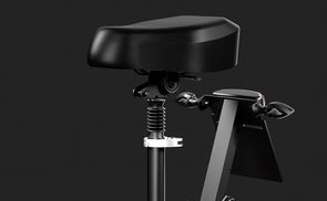 Komfortabler, einklappbarer Sitz für entspannte Fahrten.