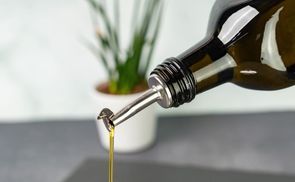 Universelle Passform für gängige Flaschen