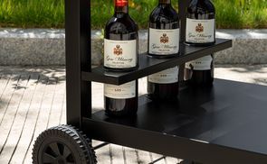 Durchdachtes Weinregal