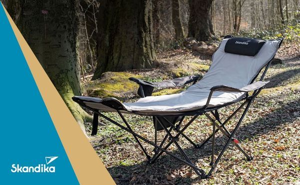Skandika Campingstuhl Toras mit Fuablage und mit Auflage, 2-in-1  Liegefunktion (Max. Benutzergewicht 120 kg, Gewicht: 4,7 kg), verstellbare  Rckenlehne, leicht, Klappstuhl mit Getrnkehalter