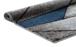 Verschickt, verlegt, verliebt.