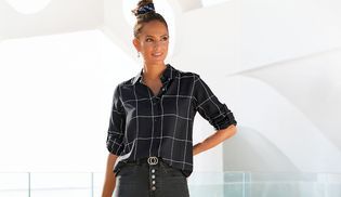 Blusenkragen und Ärmel zum krempeln für den klassischen Look