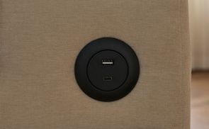 Mit USB Ladeanschluss