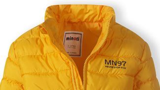 Cooler Brustprint – stylischer Blickfang