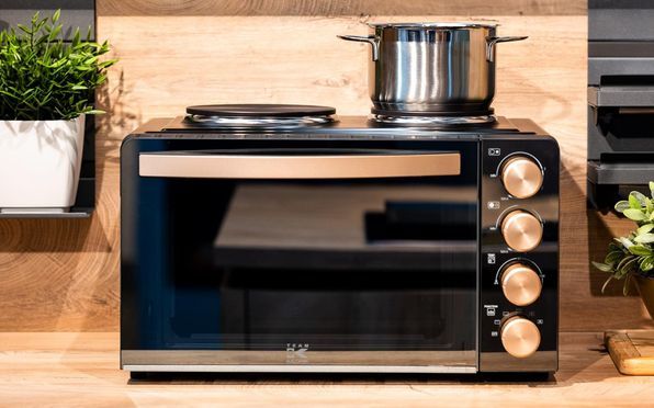 Der Minibackofen mit 2 Kochplatten: Kleine Küche, große Möglichkeiten