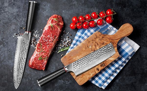 2 teiliges Damast Kochmesser set aus VG10 Damaststahl mit Holzgriff