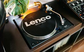Leistungsstarker Sound mit dem Lenco L 3809