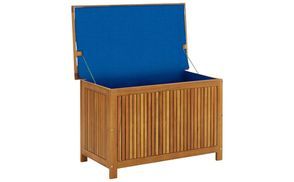 Strapazierfähige Bank aus Massivholz für den Außenbereich