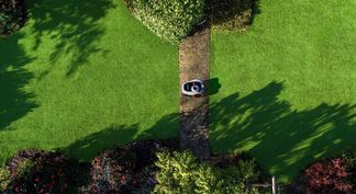 Systematic mowing patterns without cables!