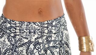 Taillenhoher Smokbund für perfekten Sitz