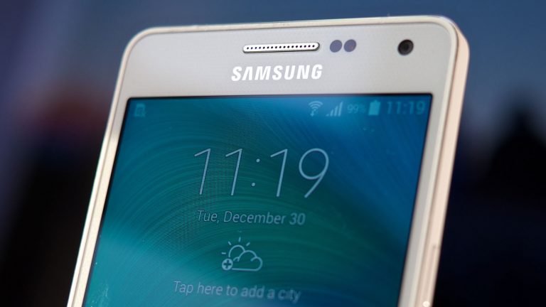 Ein Samsung Galaxy A Smartphone.