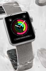 Drei Modelle der Apple Watch Series 2
