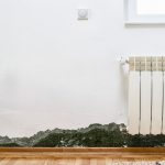 Au&szlig;enw&auml;nde sind k&auml;lter als Innenw&auml;nde. Sie ziehen Kondenswasser an und sind besonders anf&auml;llig f&uuml;r Schimmel.