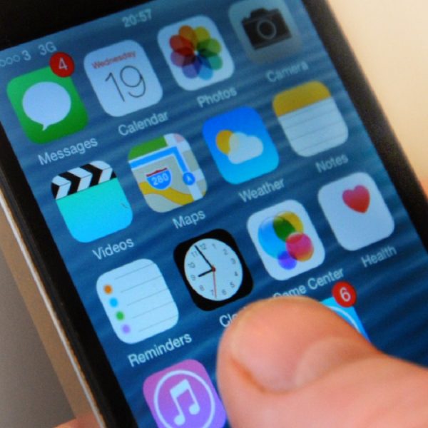 Das kommende iPhone 8 soll optisch an an das 4er-Modell (Foto) erinnern.