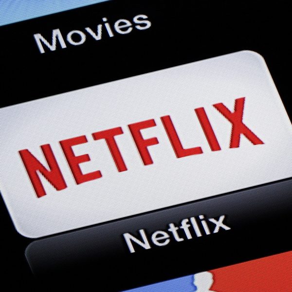 Die &uuml;berarbeitete Netflix-App erlaubt jetzt auch das Speichern auf SD-Karte.