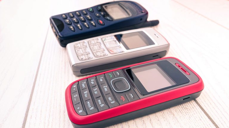 Das Nokia 3310 und weitere alte Handys