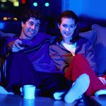 P&auml;rchen guckt gemeinsam Frensehen