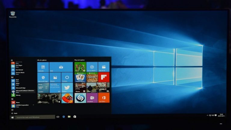 Ein Bildschirm mit Windows 10