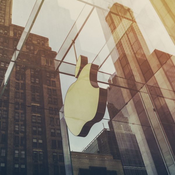 Apple Store mit Logo